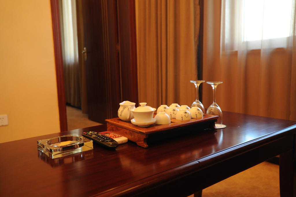 Wanrun International Resort Hotel In Tibet Xigaze Habitación foto